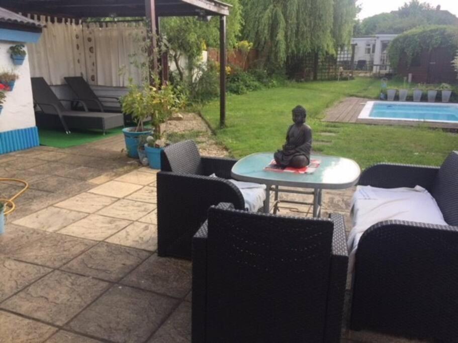 Modern Bungalow With Private Swimming Pool Maidenhead Dış mekan fotoğraf